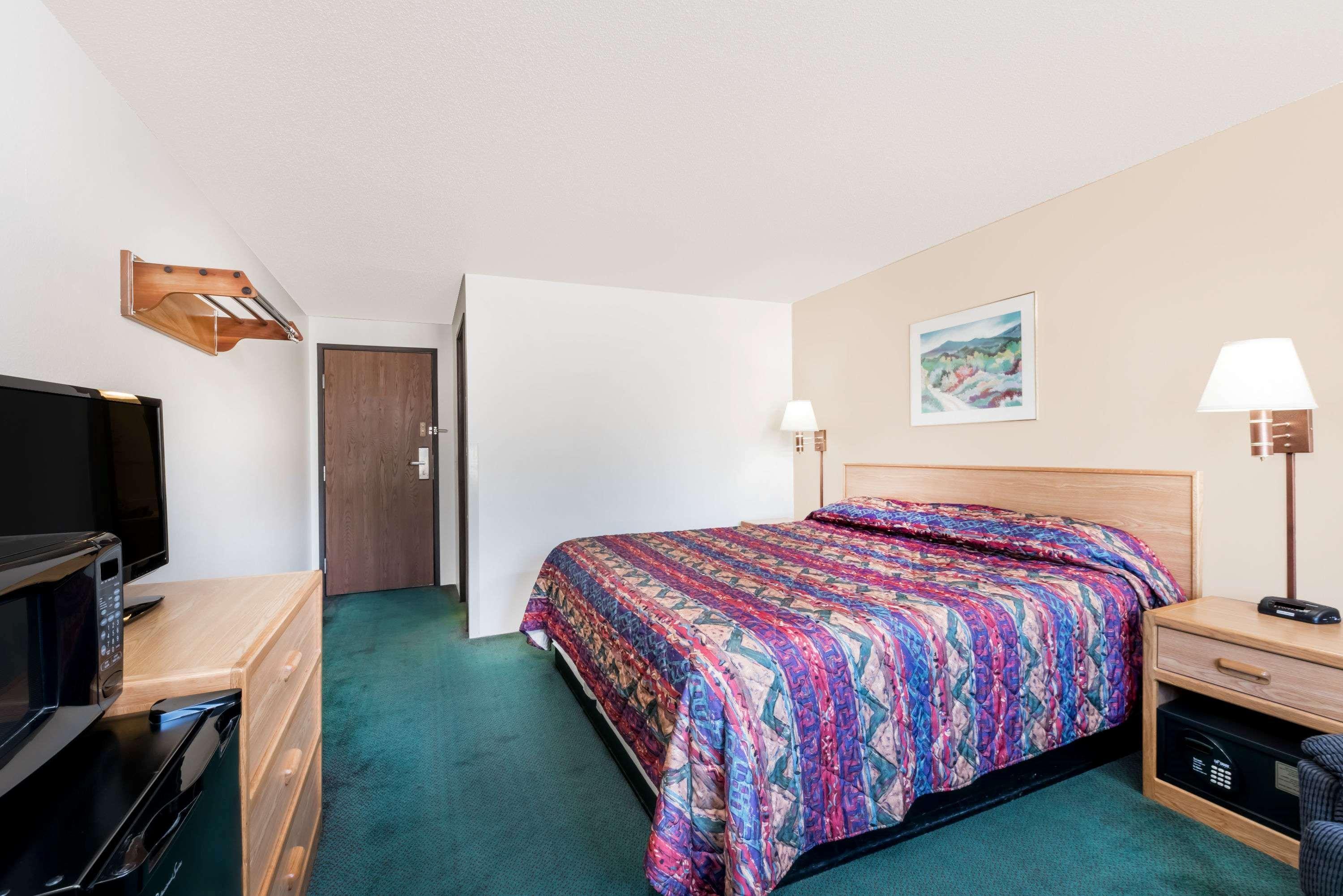 Hotel Super 8 By Wyndham Belle Fourche Sd Exterior foto